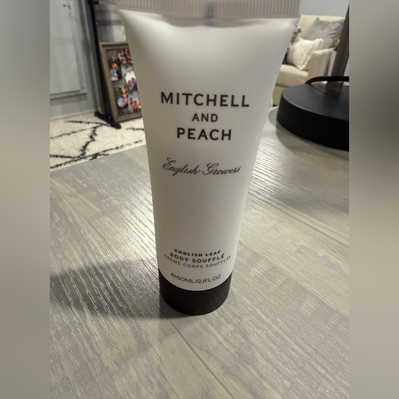 Mitchell and Peach English Leaf Body Soufflé 60ml Luxury Moisturizer-NEW - Picture 3 of 7
